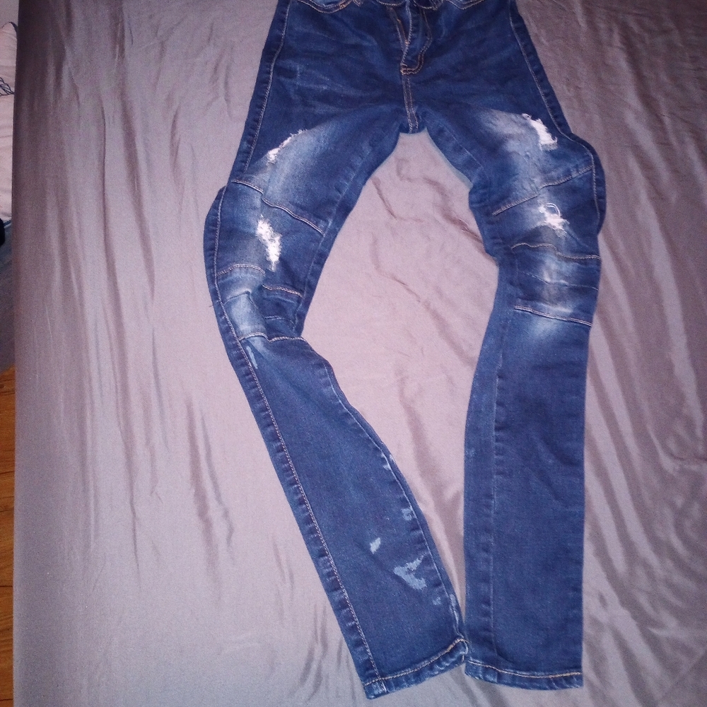 Ripped jeans